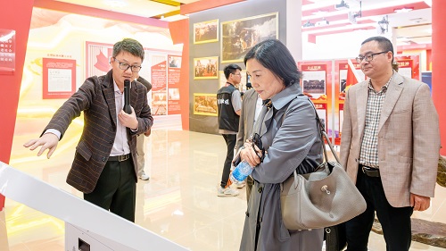王书汉一行参观米乐官网3.jpg