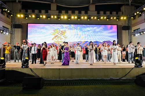 节目:我爱你中国.jpg 节目:我爱你中国.jpg