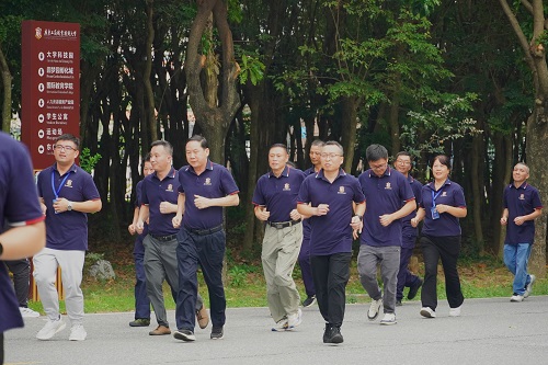 大旺校区环跑瞬间1.jpg 大旺校区环跑瞬间1.jpg