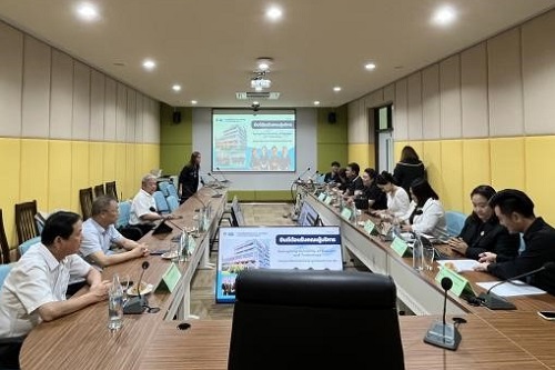 苏梅岛校区座谈现场.jpg 苏梅岛校区座谈现场.jpg