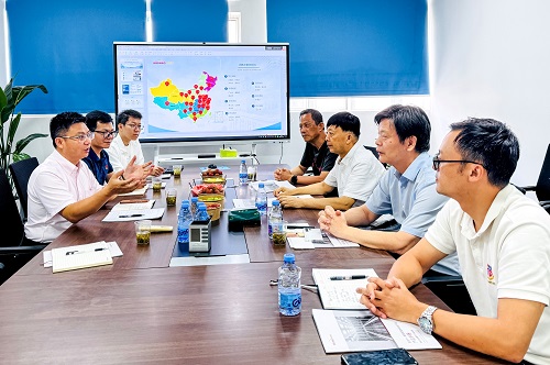 座谈现场.jpg 座谈现场.jpg