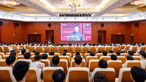 观看现场1.JPG 观看现场1.JPG