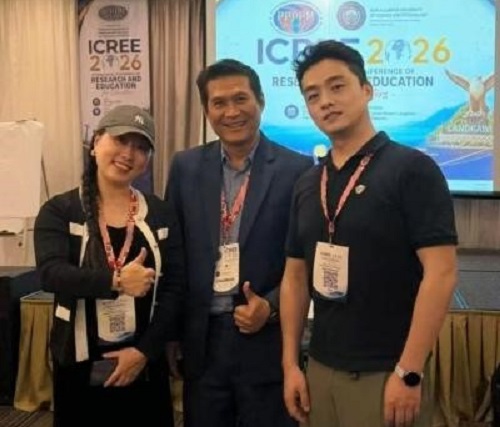 同与会专家合影.jpg 同与会专家合影.jpg